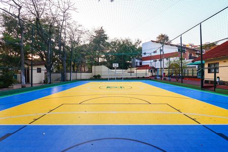 Casa de condomínio à venda com 220m², 3 quartos e 3 vagas