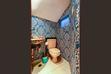 Casa de condomínio à venda com 220m², 3 quartos e 3 vagas