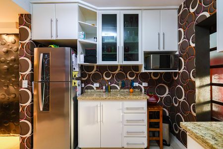 Casa de condomínio à venda com 220m², 3 quartos e 3 vagas