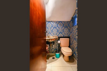 Casa de condomínio à venda com 220m², 3 quartos e 3 vagas
