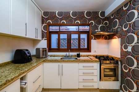 Casa de condomínio à venda com 220m², 3 quartos e 3 vagas