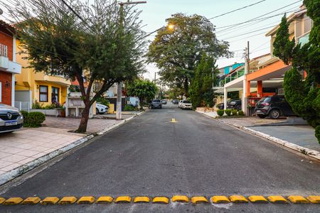 Casa de condomínio à venda com 220m², 3 quartos e 3 vagas