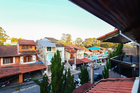 Casa de condomínio à venda com 220m², 3 quartos e 3 vagas