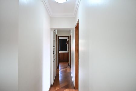 Apartamento à venda com 90m², 3 quartos e 2 vagasCorredor