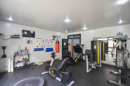 Apartamento à venda com 90m², 3 quartos e 2 vagas Apartamento à venda com 90m², 3 quartos e 2 vagasAcademia