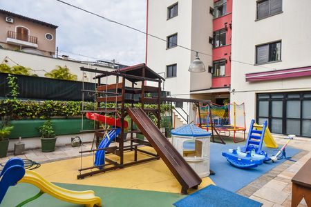 Apartamento à venda com 90m², 3 quartos e 2 vagas Apartamento à venda com 90m², 3 quartos e 2 vagasPlayground