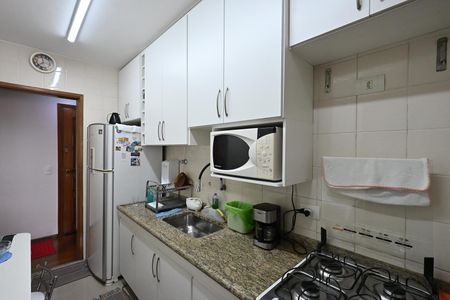 Apartamento à venda com 90m², 3 quartos e 2 vagasCozinha