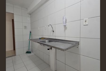 Cozinha de apartamento para alugar com 2 quartos, 60m² em Boca do Rio, Salvador