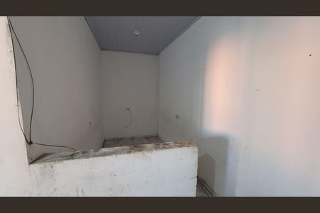 Sala de casa para alugar com 1 quarto, 50m² em Jardim Miray, Itaquaquecetuba