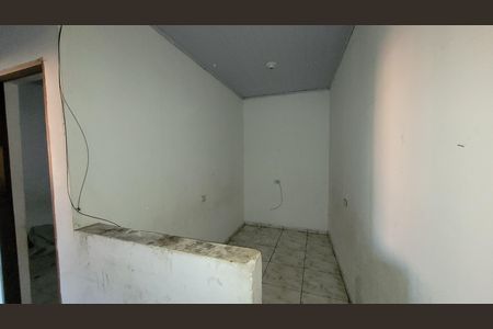 Sala de casa para alugar com 1 quarto, 50m² em Jardim Miray, Itaquaquecetuba