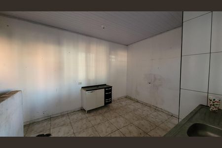 Casa para alugar com 1 quarto, 50m² em Jardim Miray, Itaquaquecetuba
