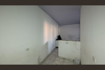 Sala de casa para alugar com 1 quarto, 50m² em Jardim Miray, Itaquaquecetuba