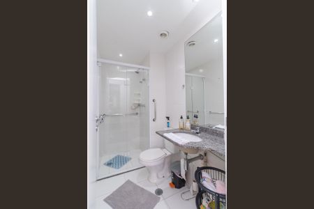 Apartamento à venda com 73m², 3 quartos e 1 vaga Apartamento à venda com 73m², 3 quartos e 1 vagaBanheiro 2