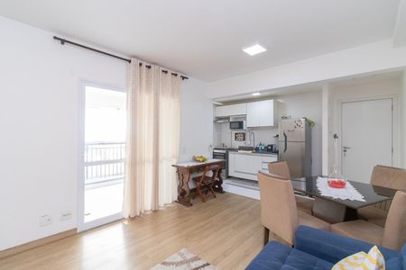 Apartamento à venda com 73m², 3 quartos e 1 vaga Apartamento à venda com 73m², 3 quartos e 1 vagaSala
