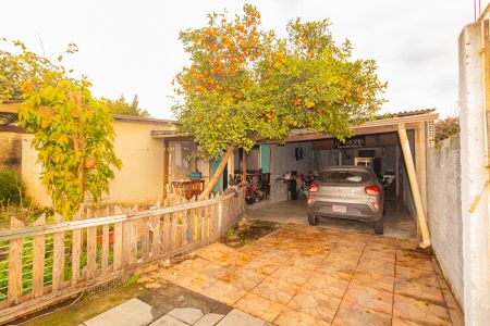 Garagem de casa à venda com 2 quartos, 108m² em Harmonia, Canoas