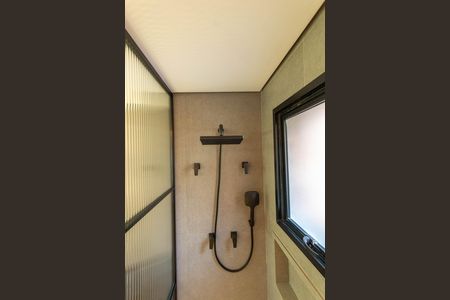 BANHEIRO de apartamento à venda com 1 quarto, 40m² em Cambuí, Campinas