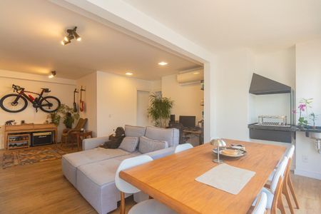 Apartamento à venda com 77m², 2 quartos e 1 vaga