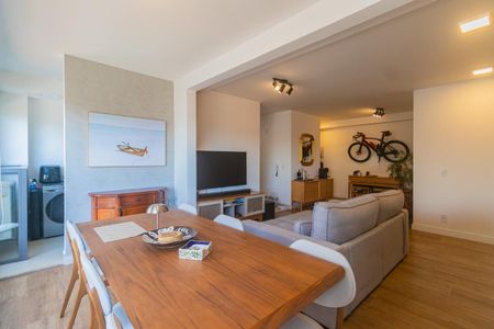 Apartamento à venda com 77m², 2 quartos e 1 vaga