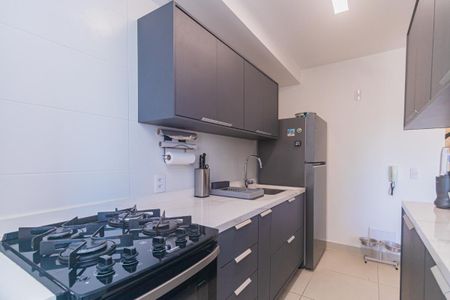 Apartamento à venda com 77m², 2 quartos e 1 vaga