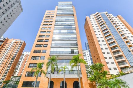 Apartamento à venda com 3 quartos, 247m² em Vila Suzana, São Paulo