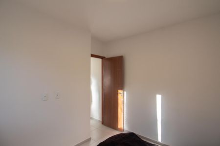 Quarto 2 de apartamento para alugar com 2 quartos, 50m² em Braúnas, Belo Horizonte