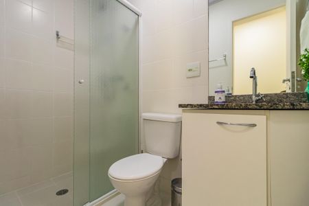 Apartamento à venda com 76m², 2 quartos e 1 vaga Apartamento à venda com 76m², 2 quartos e 1 vagaBanheiro Social