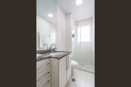 Apartamento à venda com 76m², 2 quartos e 1 vaga Apartamento à venda com 76m², 2 quartos e 1 vagaBanheiro da Suíte