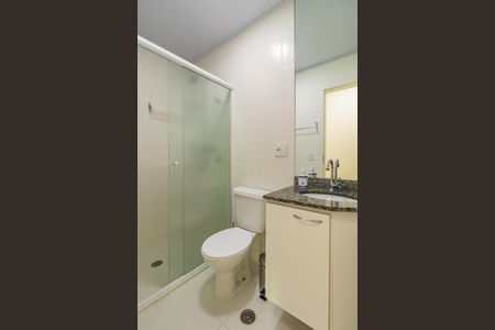 Apartamento à venda com 76m², 2 quartos e 1 vaga Apartamento à venda com 76m², 2 quartos e 1 vagaBanheiro Social