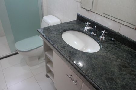 Apartamento para alugar com 137m², 3 quartos e 2 vagasBanheiro da Suíte 1