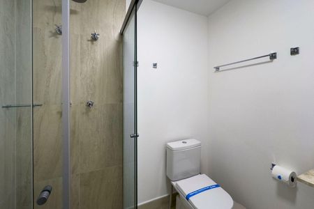 Studio à venda com 24m², 1 quarto e sem vaga Studio à venda com 24m², 1 quarto e sem vagaBanheiro