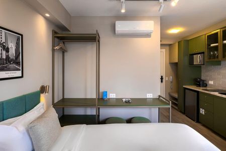 Studio à venda com 24m², 1 quarto e sem vaga Studio à venda com 24m², 1 quarto e sem vagaSala / Quarto
