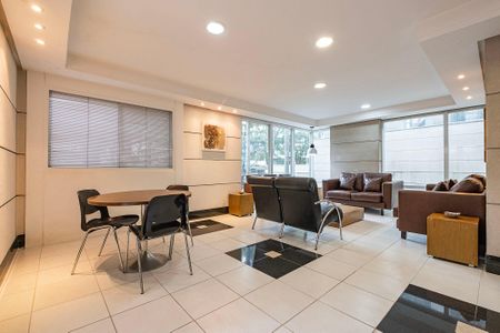 Apartamento à venda com 130m², 3 quartos e 3 vagas Apartamento à venda com 130m², 3 quartos e 3 vagasSalão de Festas
