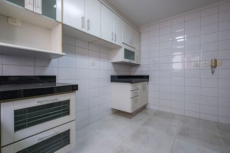 Apartamento à venda com 130m², 3 quartos e 3 vagas Apartamento à venda com 130m², 3 quartos e 3 vagasCozinha