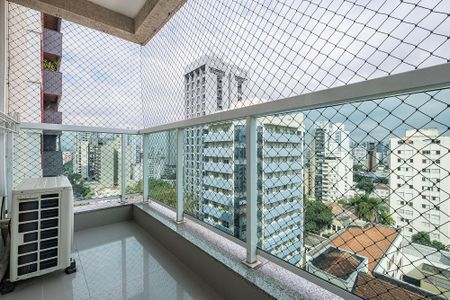 Apartamento à venda com 130m², 3 quartos e 3 vagas Apartamento à venda com 130m², 3 quartos e 3 vagasSuíte 1