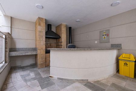 Apartamento à venda com 130m², 3 quartos e 3 vagas Apartamento à venda com 130m², 3 quartos e 3 vagasChurrasqueira