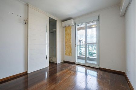Apartamento à venda com 130m², 3 quartos e 3 vagas Apartamento à venda com 130m², 3 quartos e 3 vagasSuíte 1