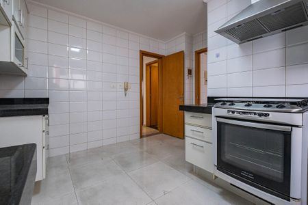 Apartamento à venda com 130m², 3 quartos e 3 vagas Apartamento à venda com 130m², 3 quartos e 3 vagasCozinha