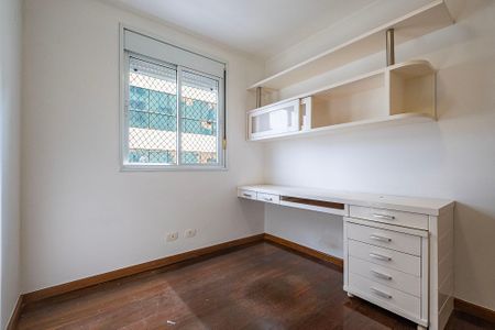 Apartamento à venda com 130m², 3 quartos e 3 vagas Apartamento à venda com 130m², 3 quartos e 3 vagasSuíte 2