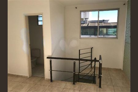 Apartamento à venda com 3 quartos, 99m² em Jardim Santa Teresinha, São Paulo