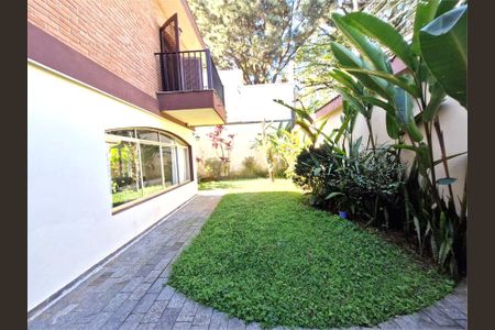 Casa à venda com 4 quartos, 284m² em Santo Amaro, São Paulo