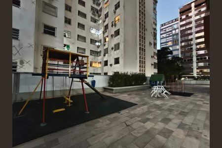 Apartamento à venda com 92m², 2 quartos e 1 vaga