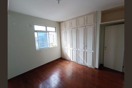 Apartamento à venda com 260m², 4 quartos e 3 vagas