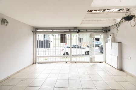 Garagem  de casa para alugar com 4 quartos, 120m² em Chácara Santo Antônio (zona Leste), São Paulo
