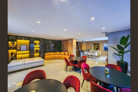 Apartamento à venda com 2 quartos, 71m² em City América, São Paulo