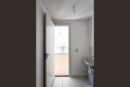 Apartamento para alugar com 11m², 2 quartos e sem vaga Apartamento para alugar com 11m², 2 quartos e sem vagaBanheiro