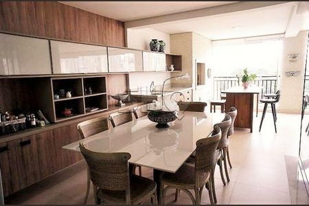 Apartamento à venda com 4 quartos, 244m² em Água Branca, São Paulo