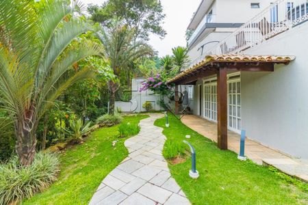 Casa de Condomínio à venda com 3 quartos, 341m² em Jardim Itatinga, São Paulo