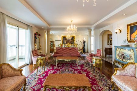 Apartamento à venda com 4 quartos, 315m² em Santa Cecilia, São Paulo
