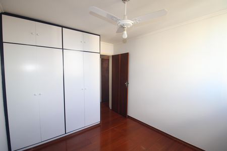 Apartamento à venda com 72m², 2 quartos e 1 vagaQuarto 2