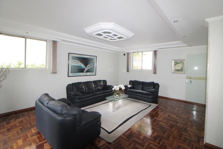 Apartamento à venda com 72m², 2 quartos e 1 vagaÁrea Comum
